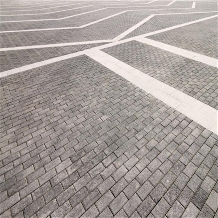 彩色水泥透水砖生产实拍