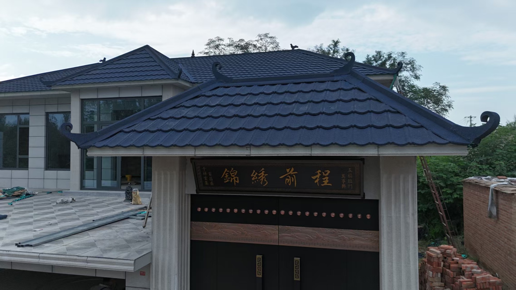 屋面瓦多层复合结构示意图