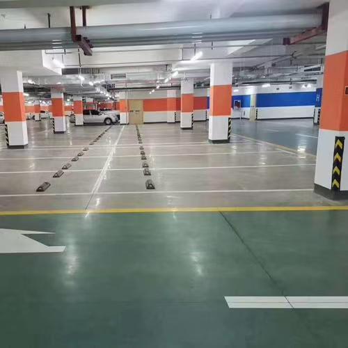 地面研磨施工现场