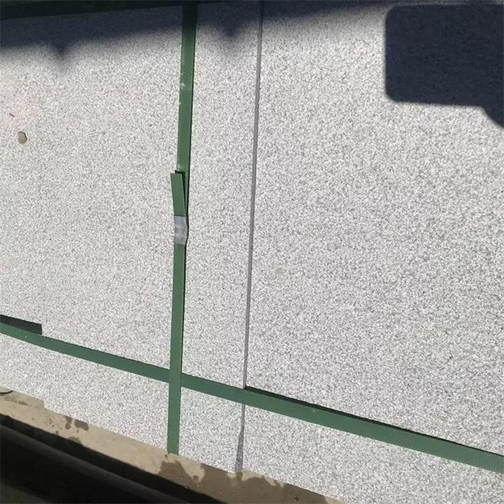 混凝土路缘石实景
