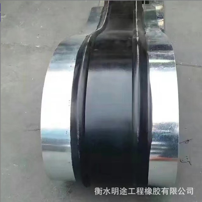 中埋式橡胶止水带生产场景