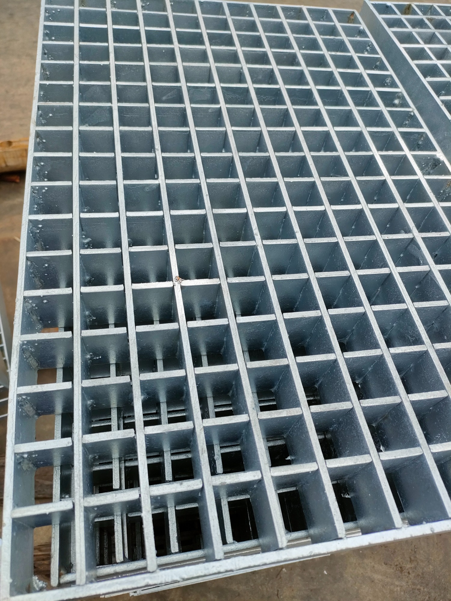 metal grating production line