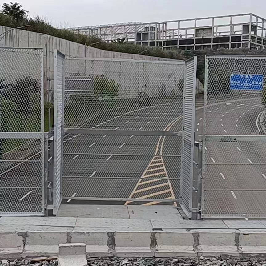 金属防护护栏实景