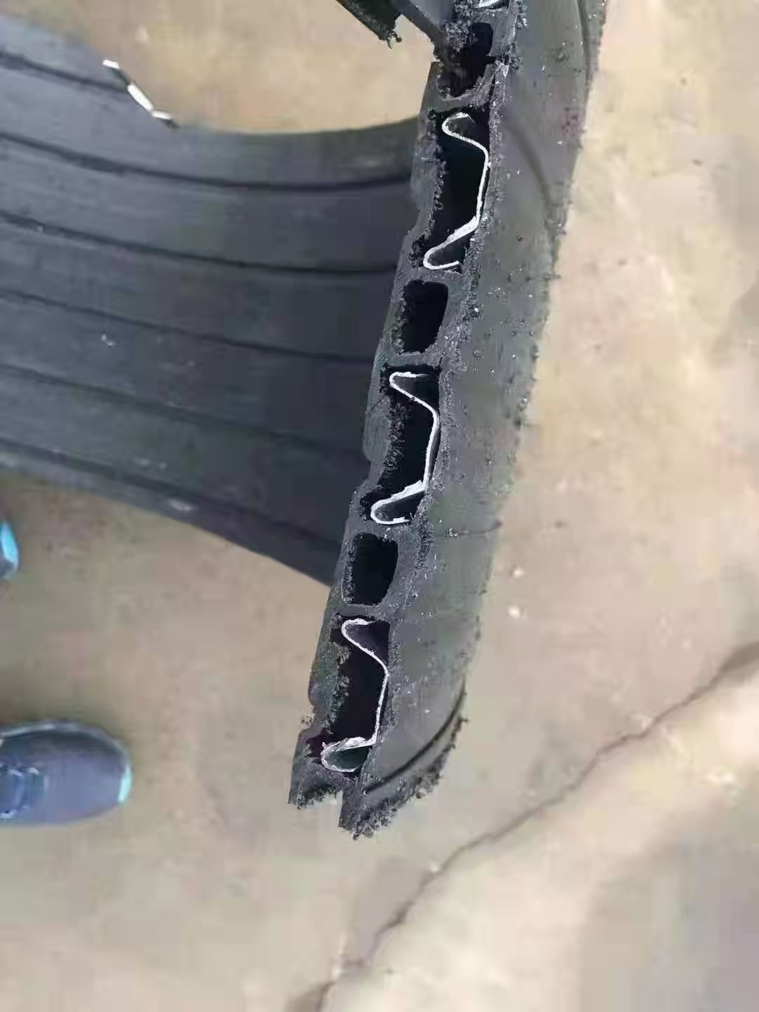 HDPE双平壁钢塑复合管生产工艺