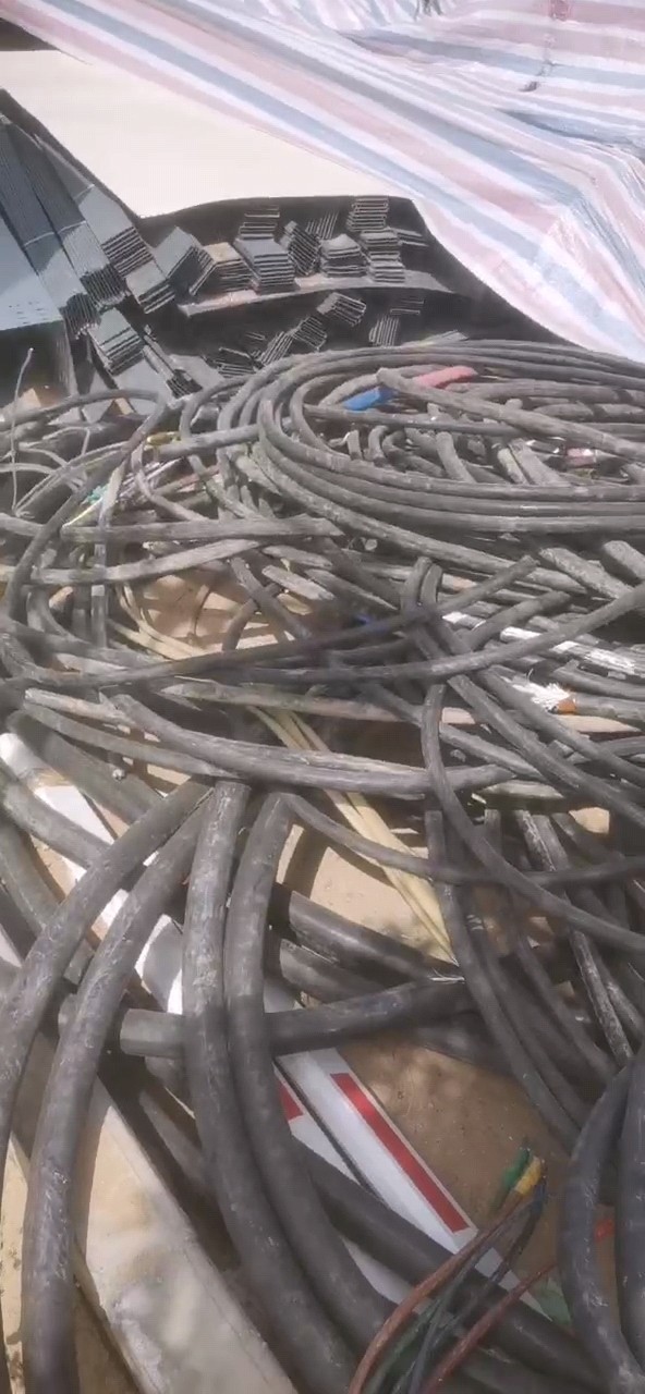 脚手架分类堆放场景