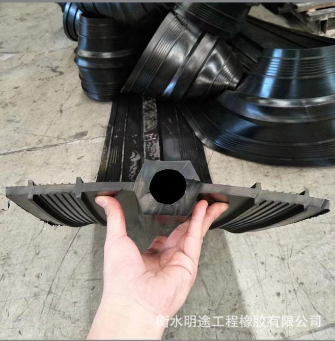 橡胶止水带生产质检环节