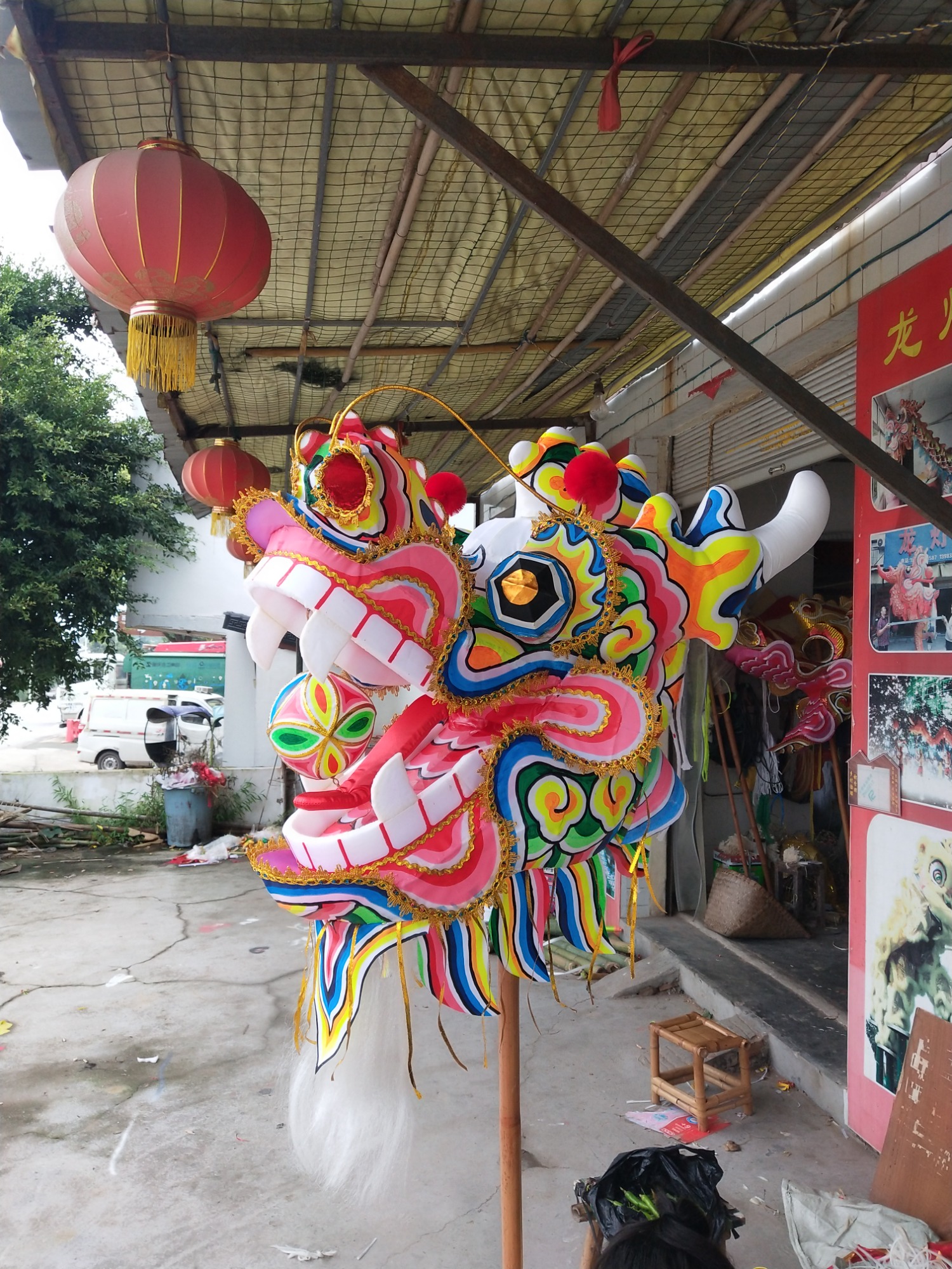 传统龙灯制作工序展示