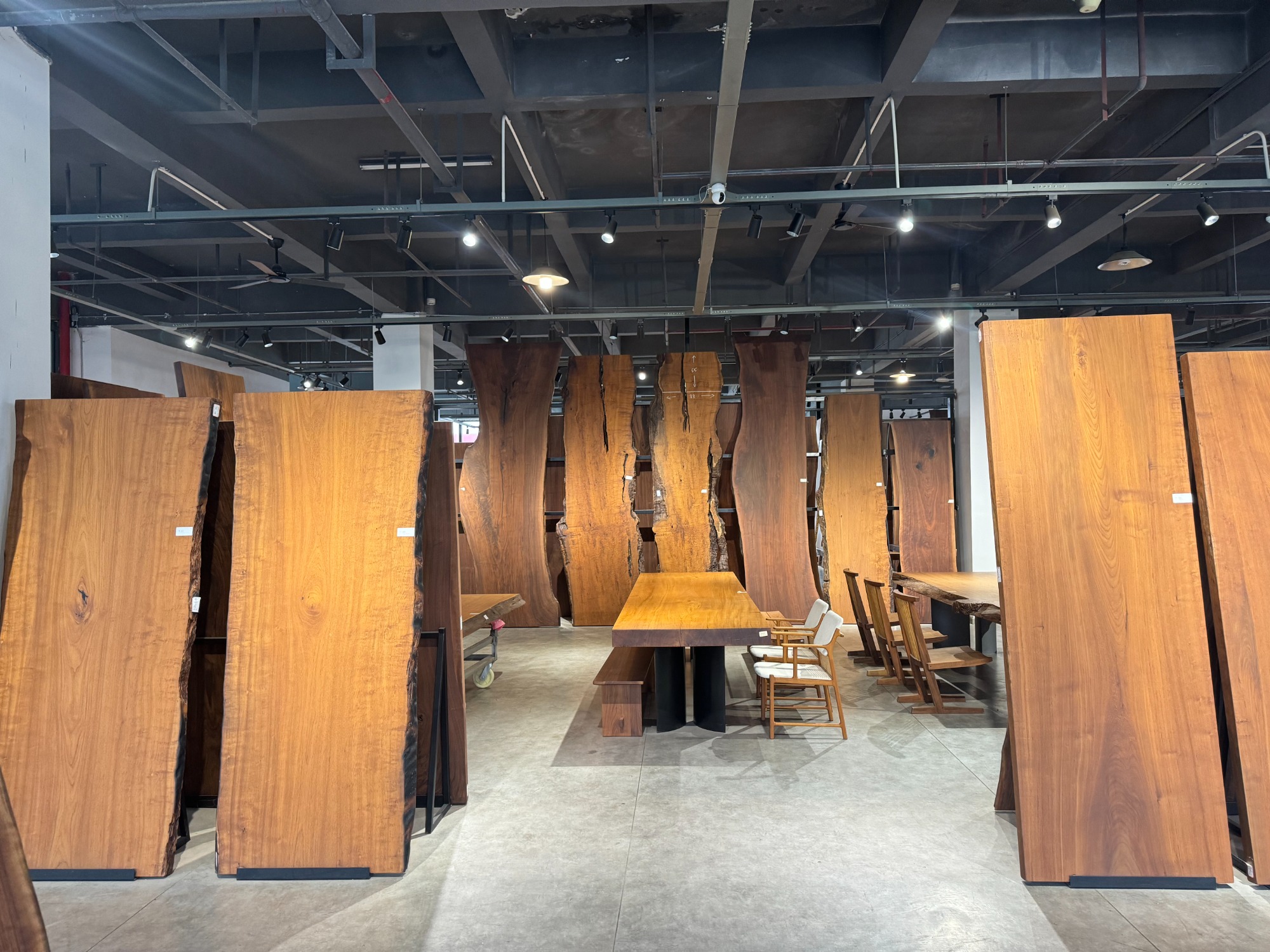 柚木原木纹理与成品展示