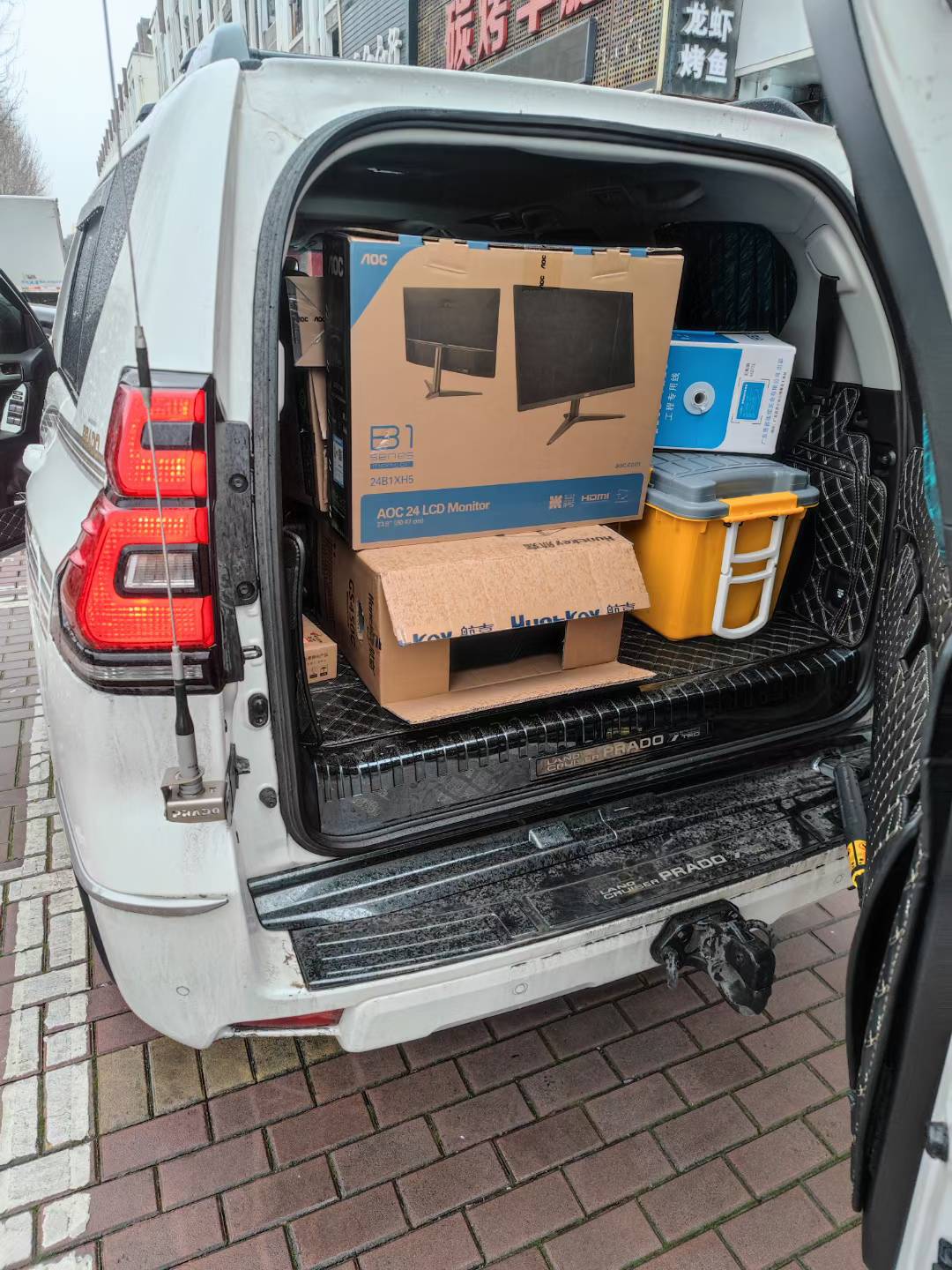 布线施工现场