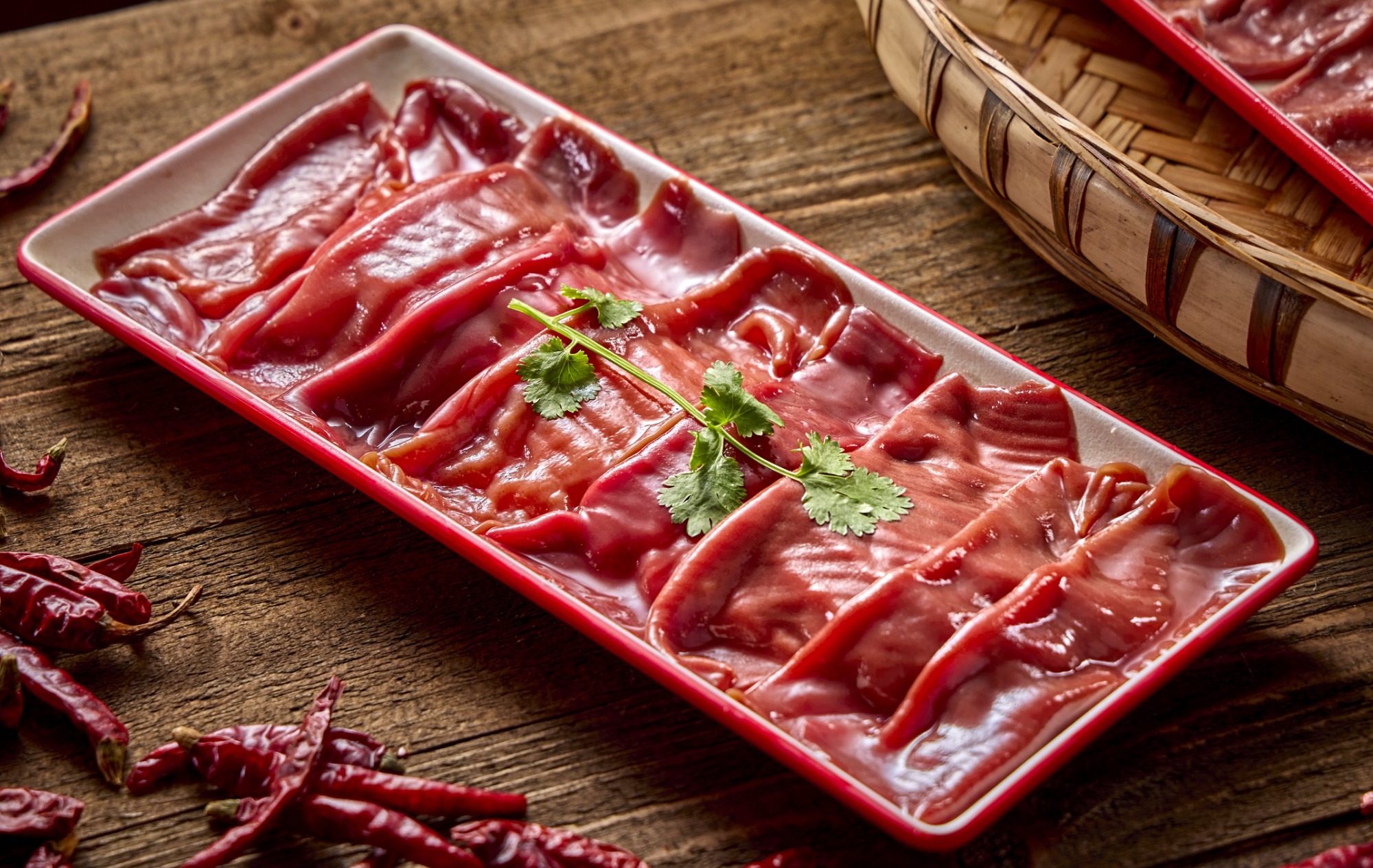 社区牛油火锅明档菜品区