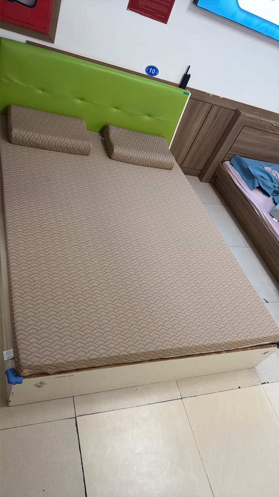 行业产品对比示意图