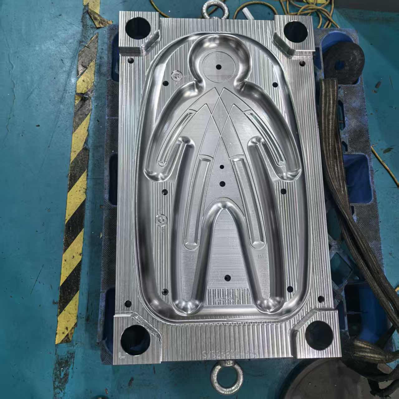 Precision Mold Manufacturing