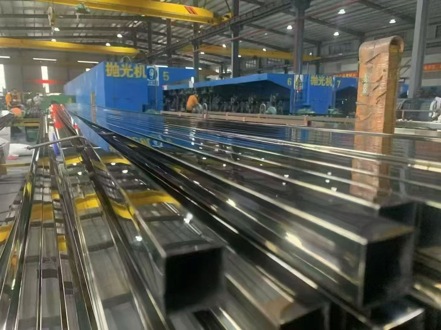 不锈钢带生产与加工场景