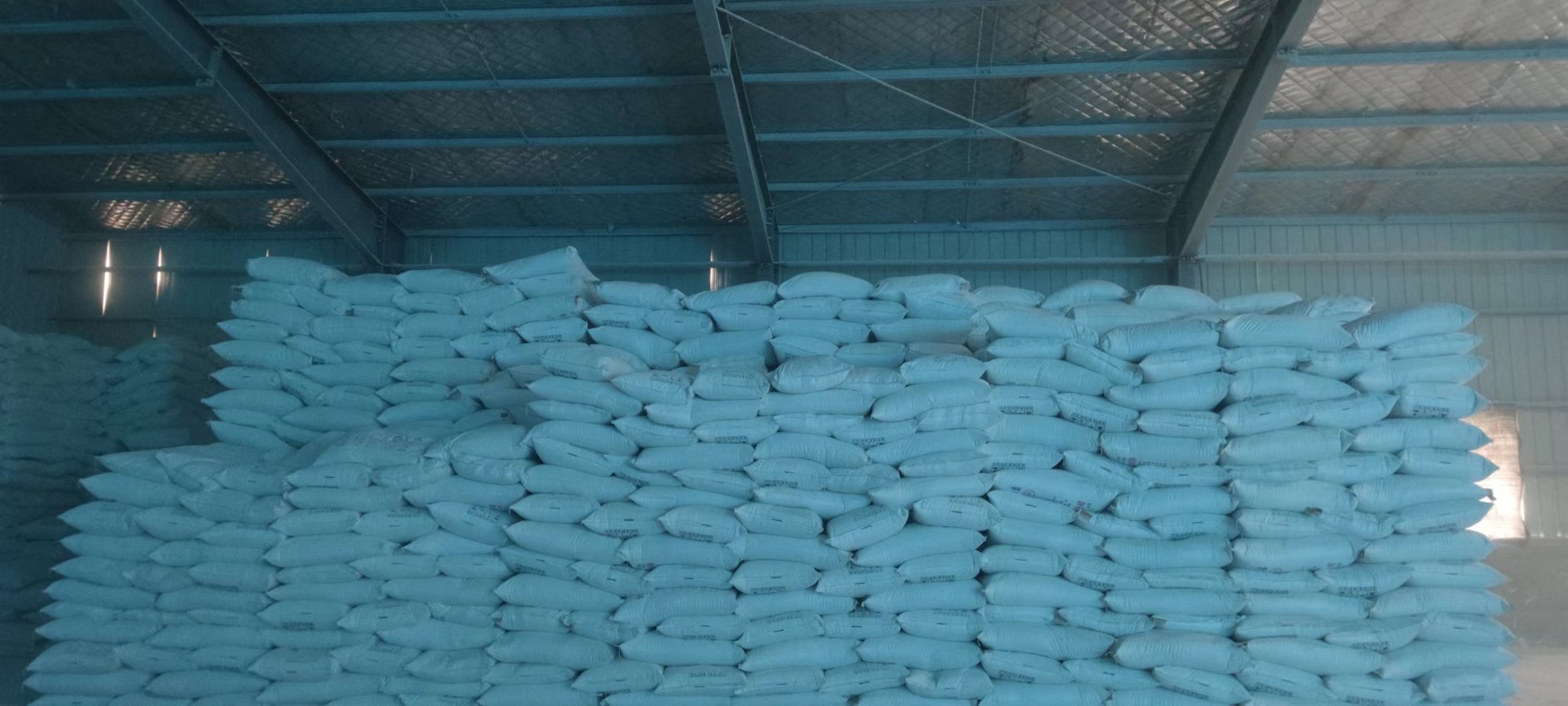 珍珠岩深加工生产线实景