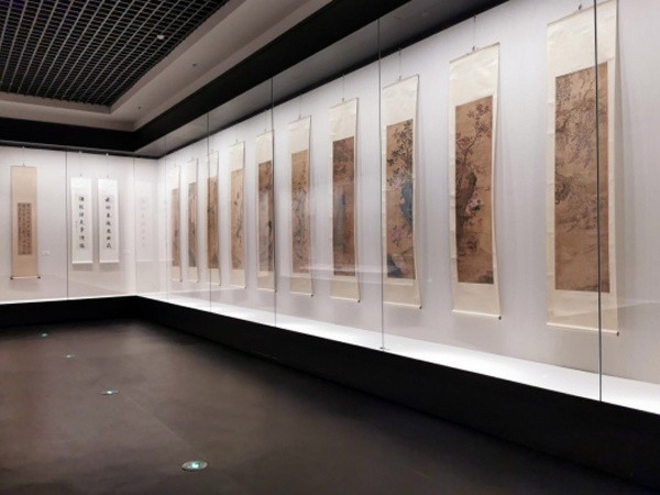 智能化文物展览展柜实景