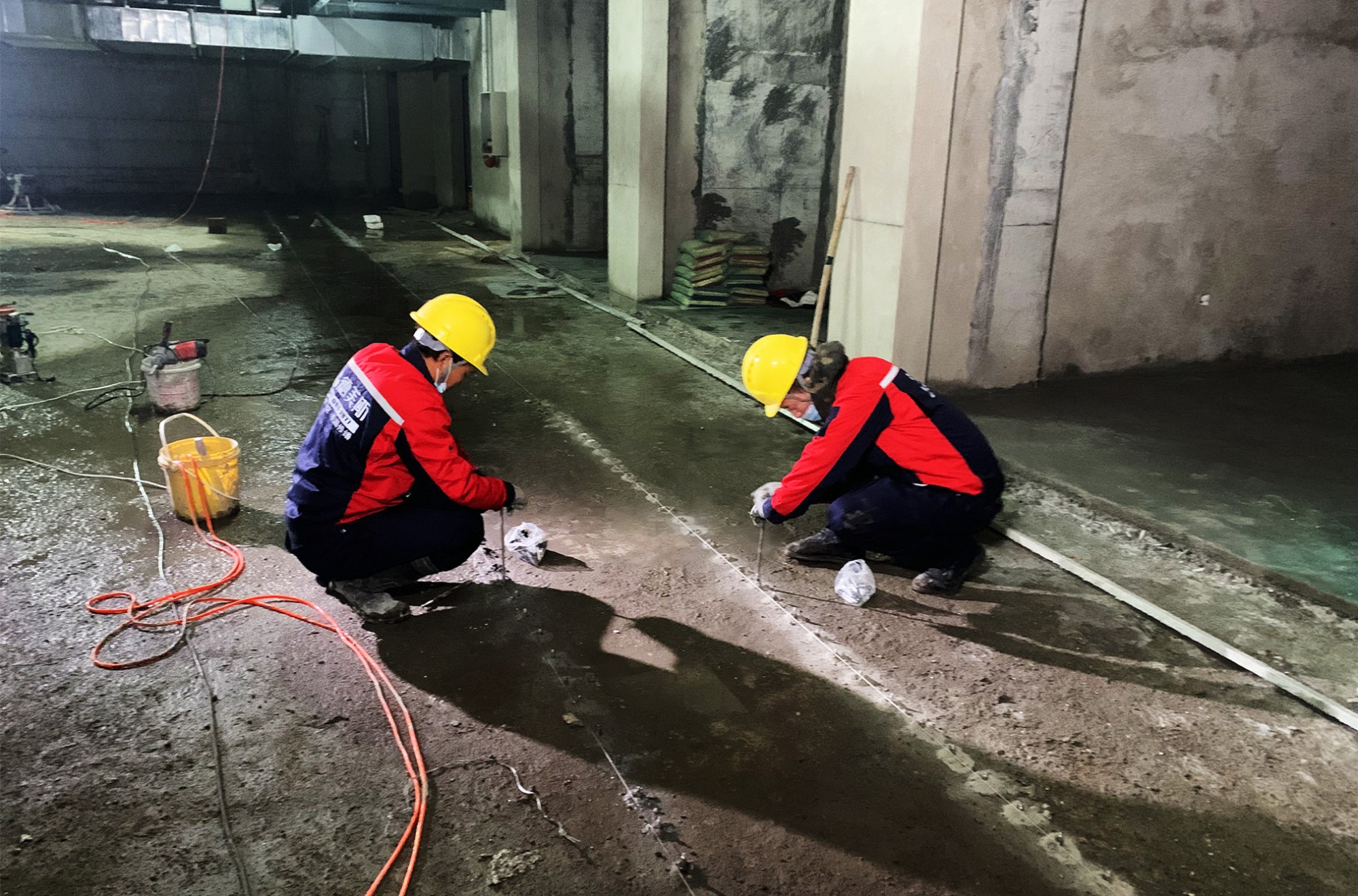 地面堵漏施工现场