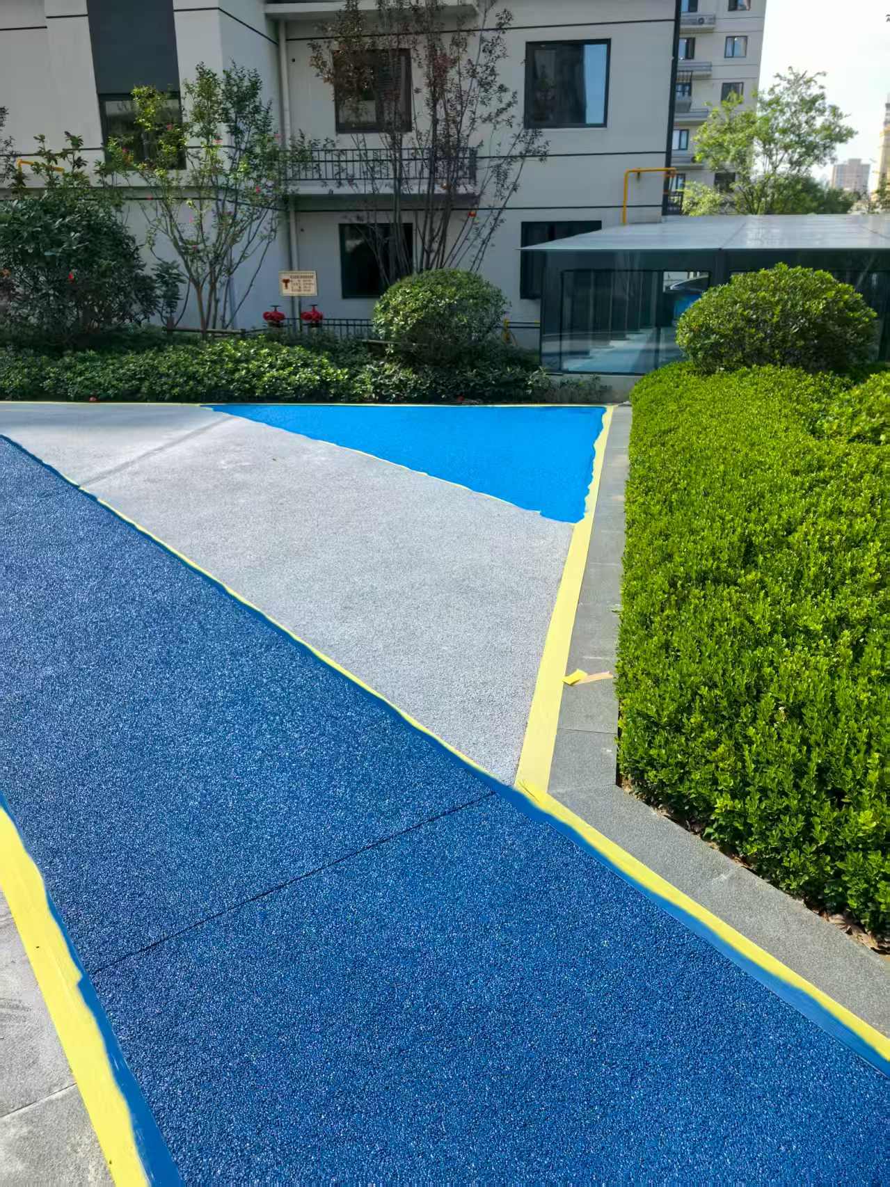 路面标线施工实景