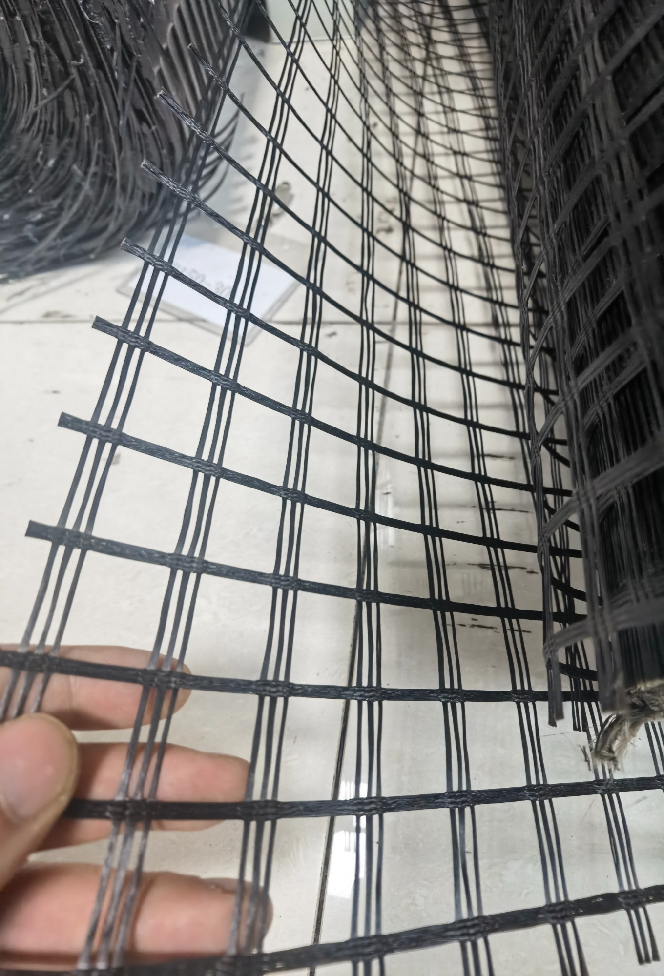 GSJ经编涤纶土工格栅实物展示