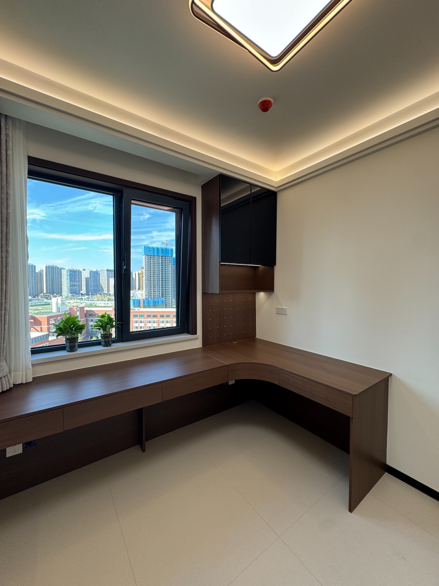 custom_furniture_direct_supply