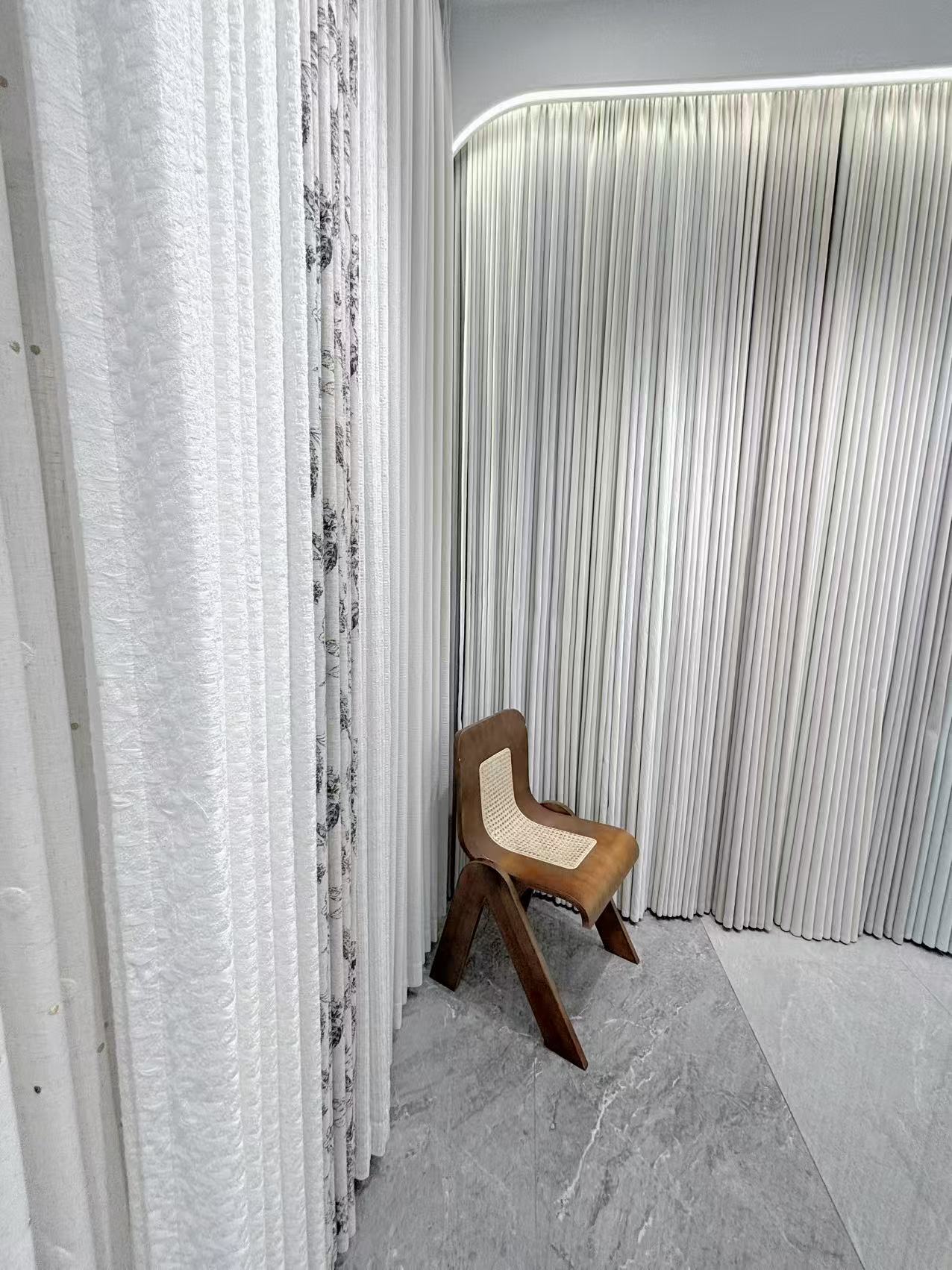 wall cloth detail