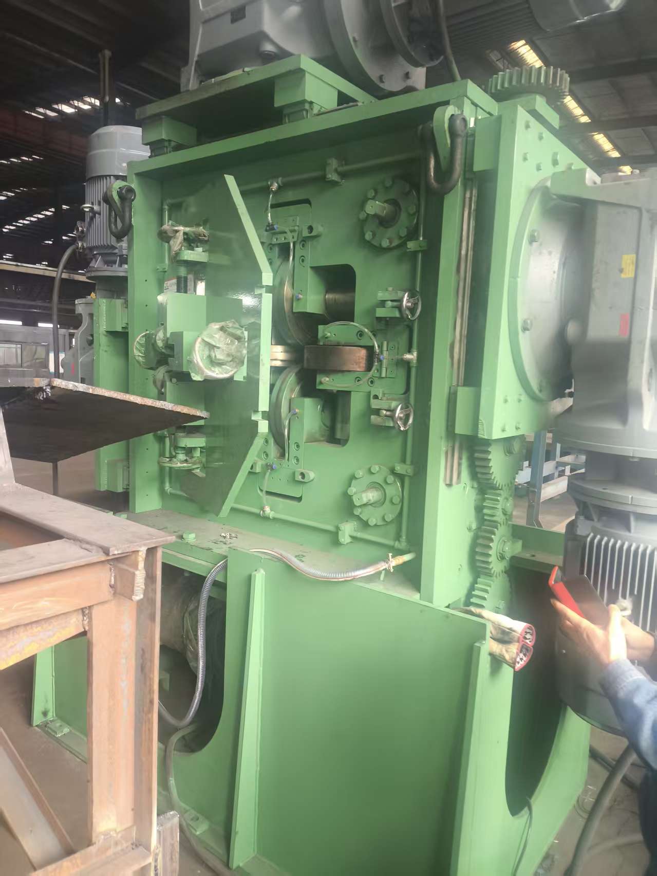 全自动液压拔管机设备展示