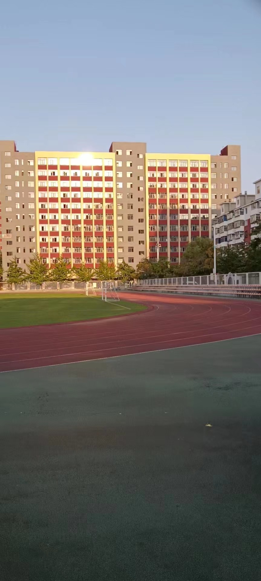 断桥铝门窗生产与安装实景
