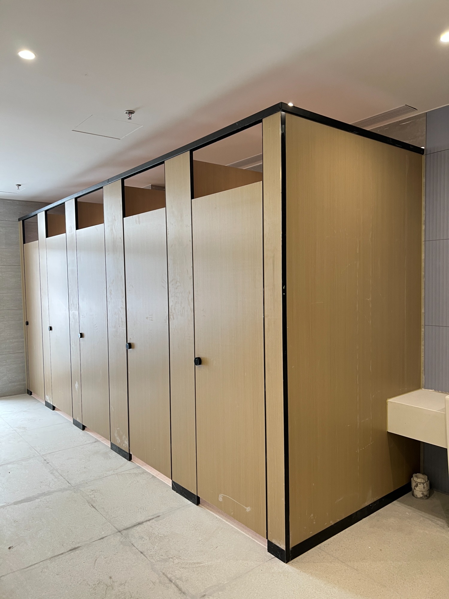 隔断施工实景