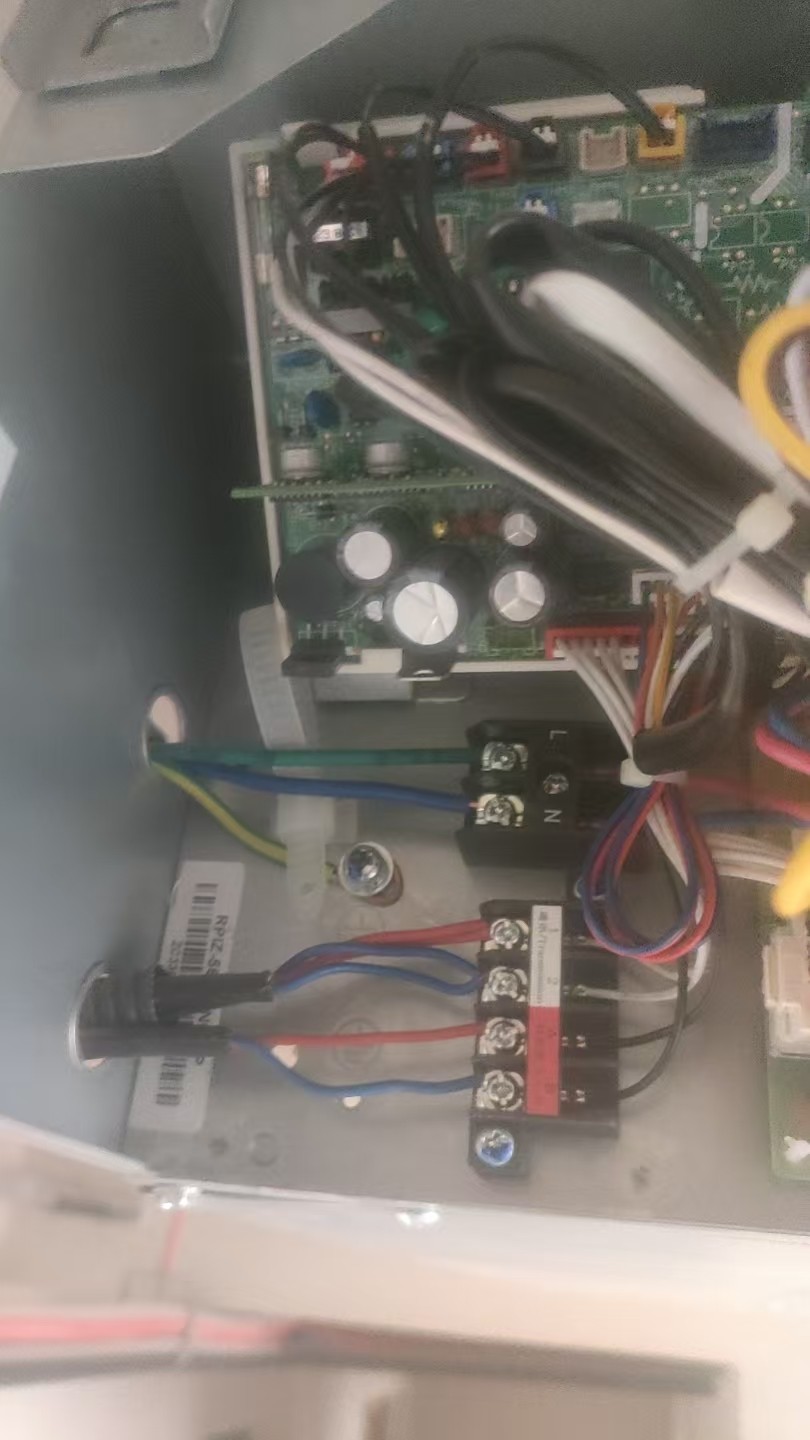 空调装机作业示意图