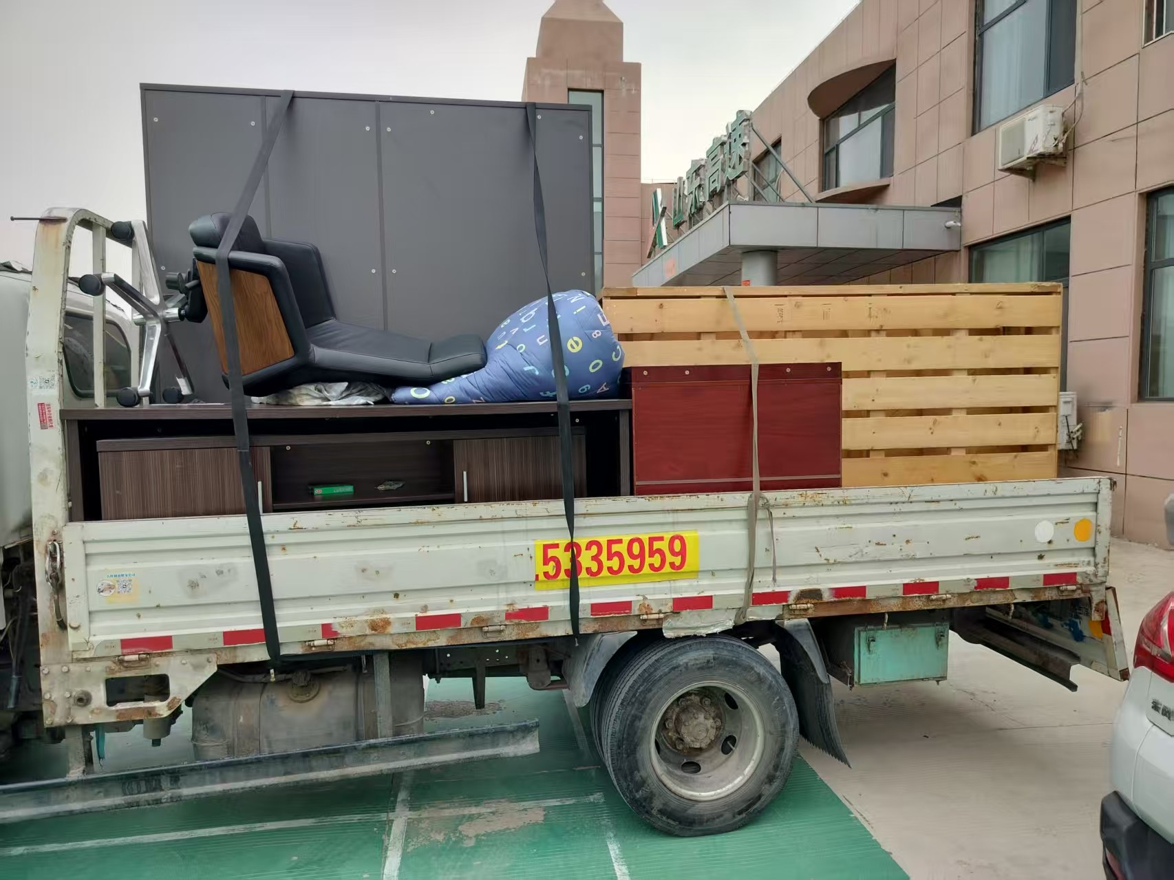 https://fileaigeo.o668.com/uploads/2026/08/25/5ca8e6a9428339e15ebcbc1487944271.jpg