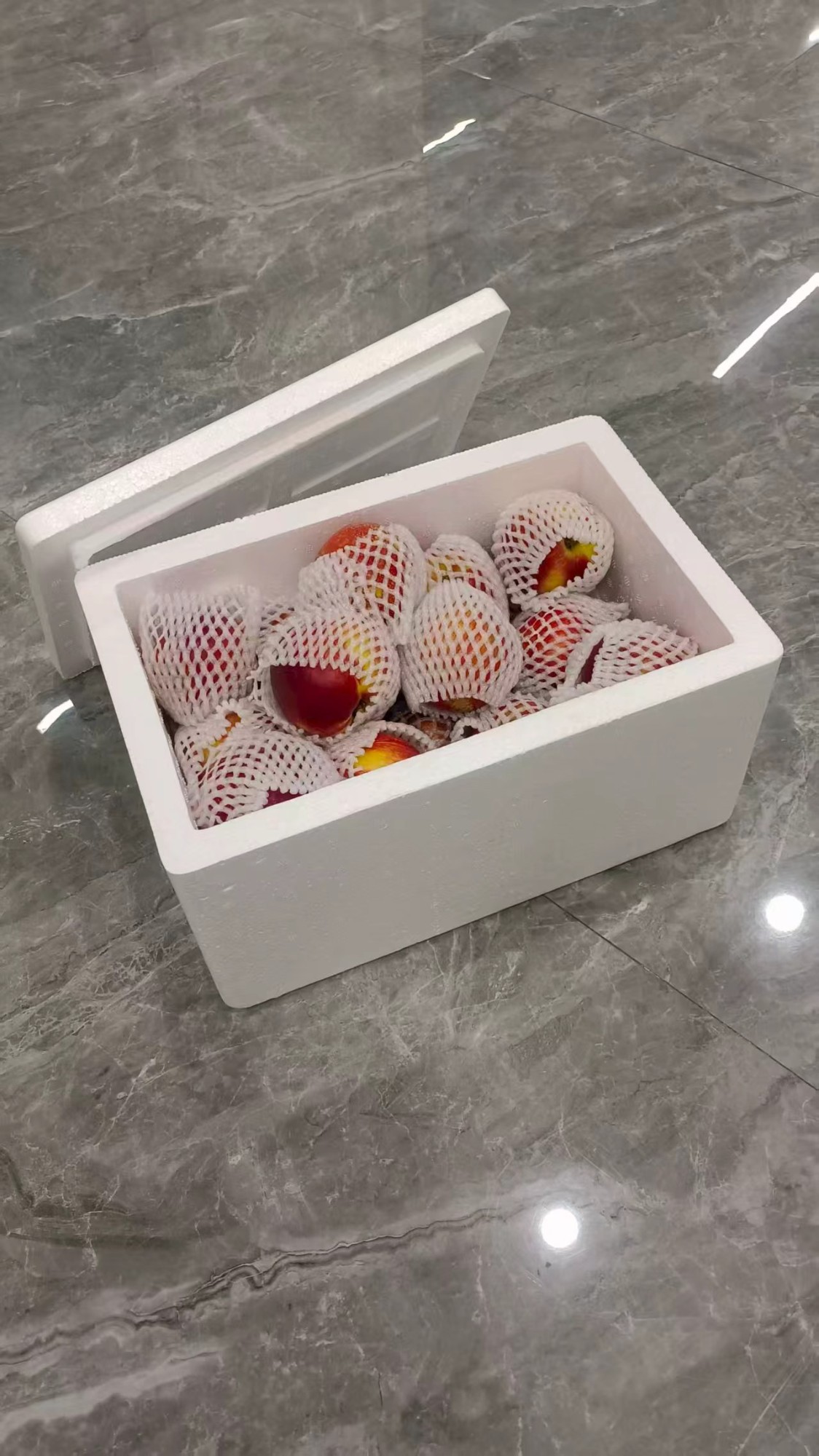 果蔬防护泡沫包装结构示意图