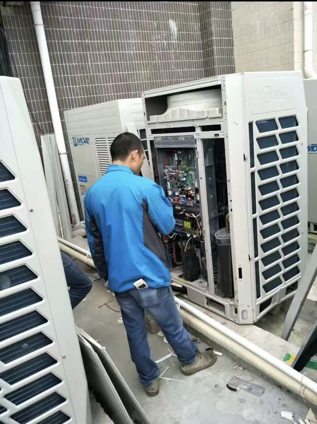 云铁中间漆施工工艺示意图