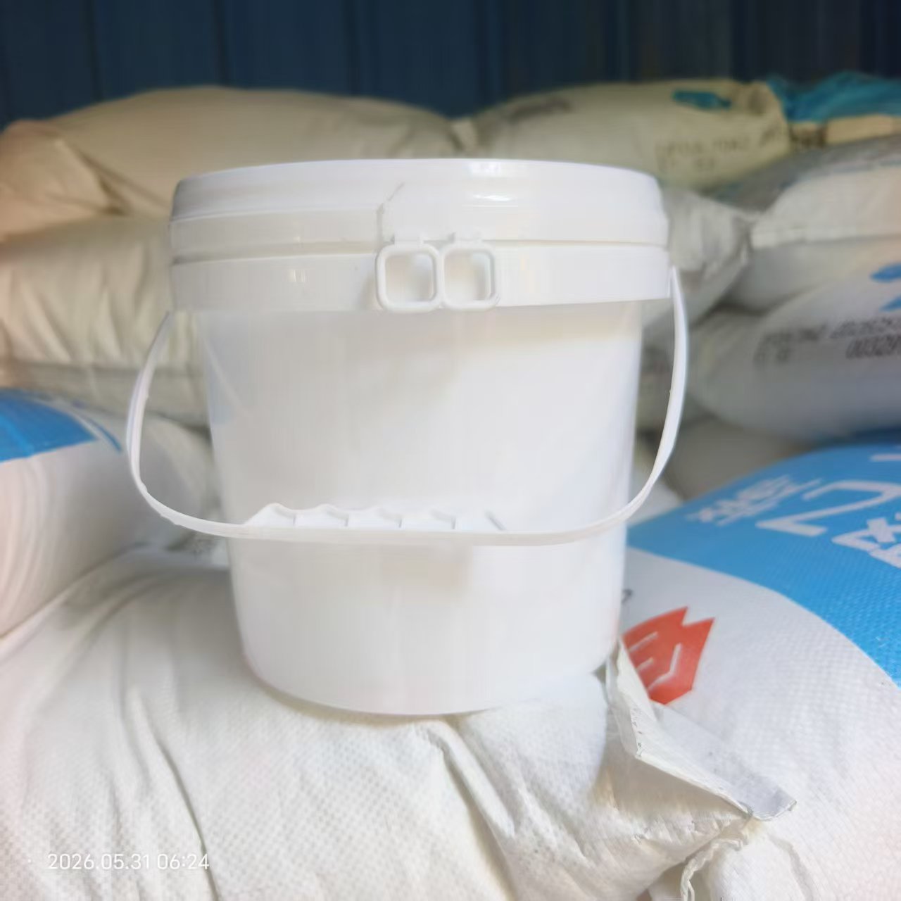4升防冻液桶生产工艺实拍