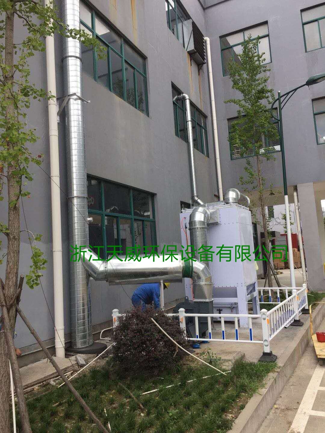 熔铝炉除尘系统内部结构与气流走向示意
