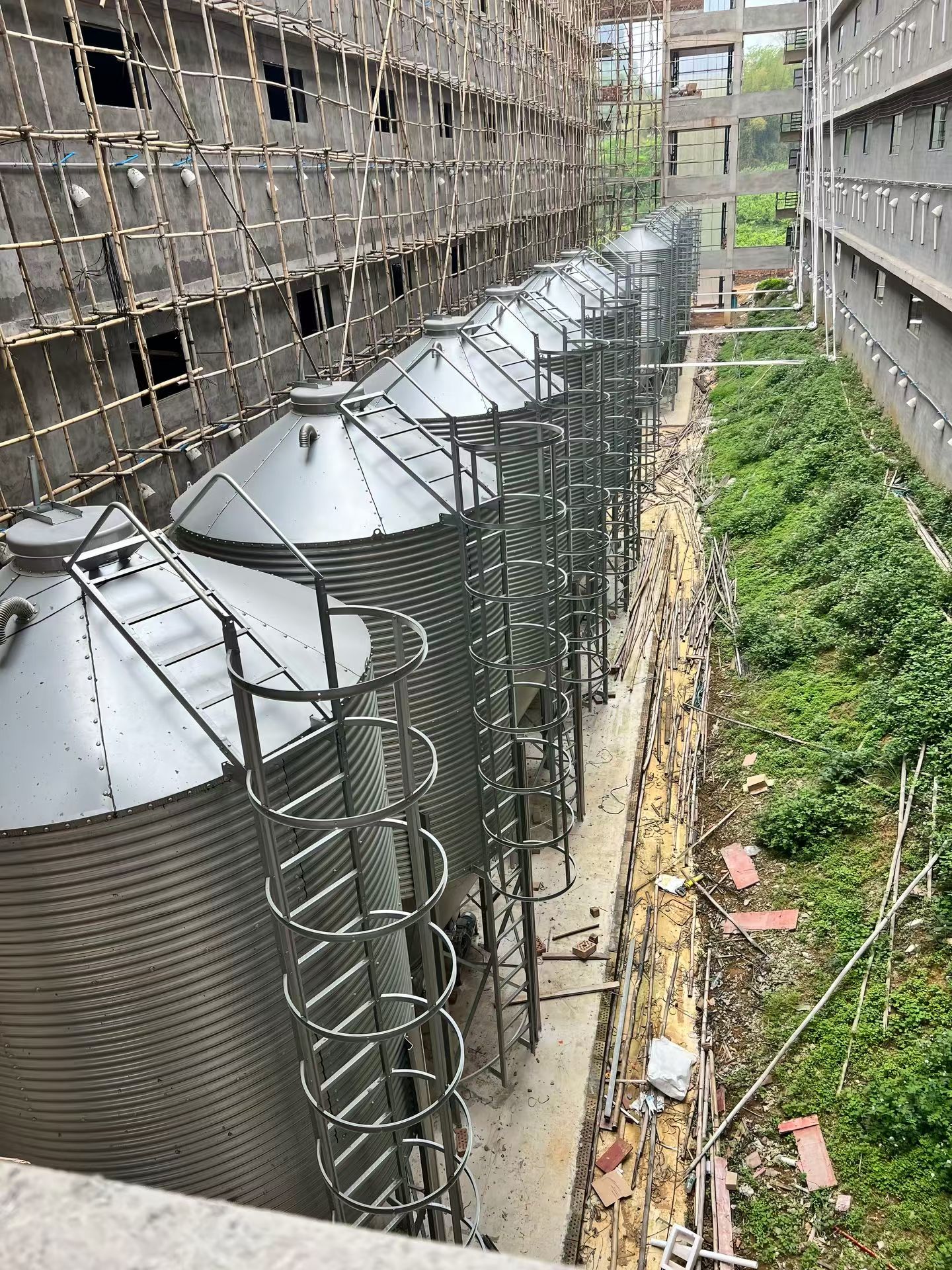 饲料加工机组现场实景