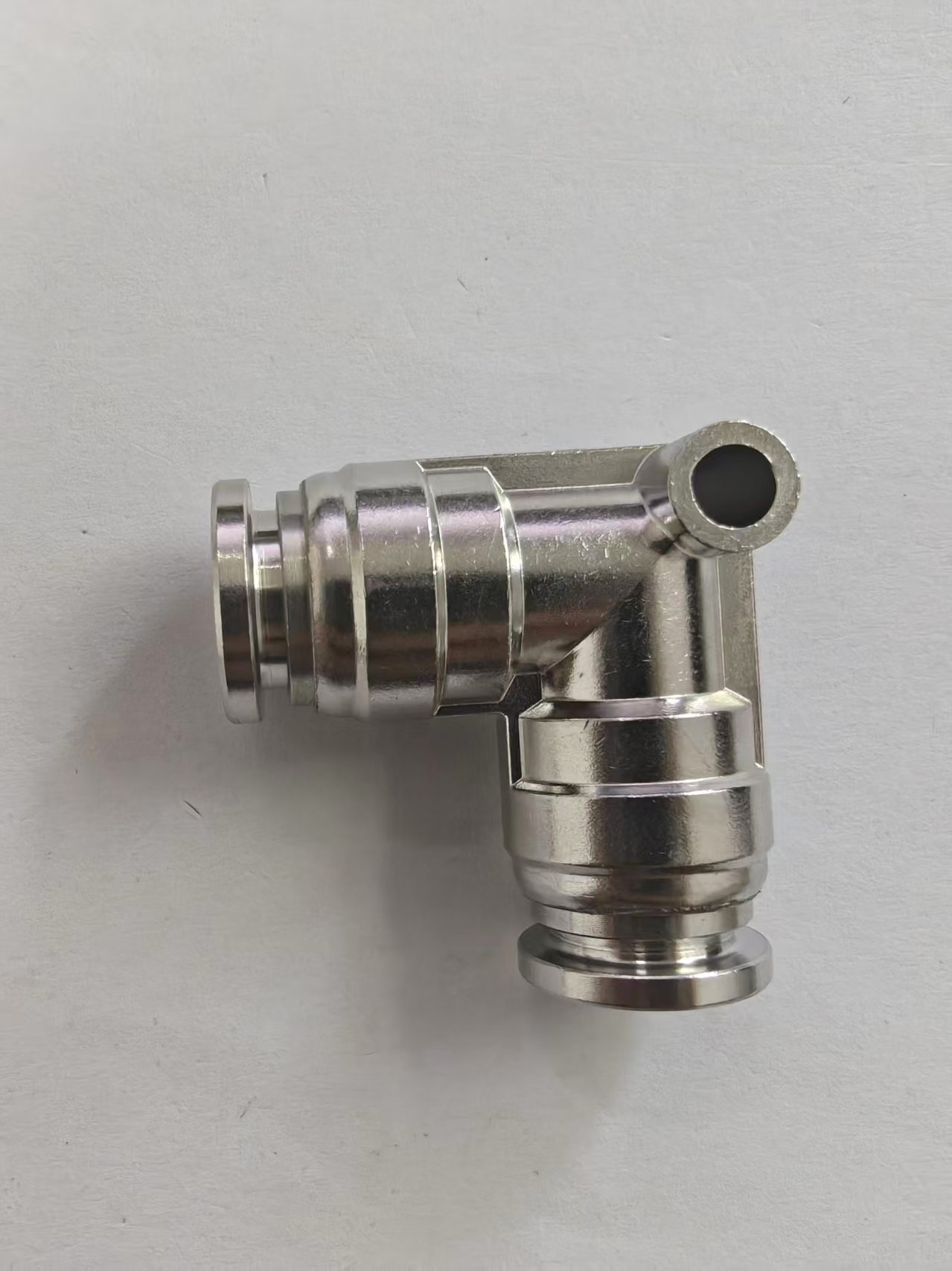 工业流体连接件