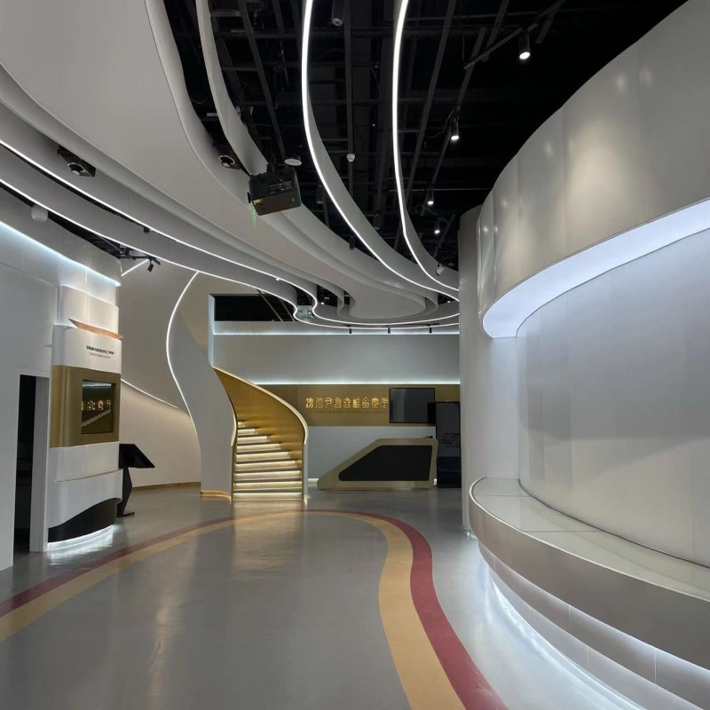 单曲铝单板施工现场实景