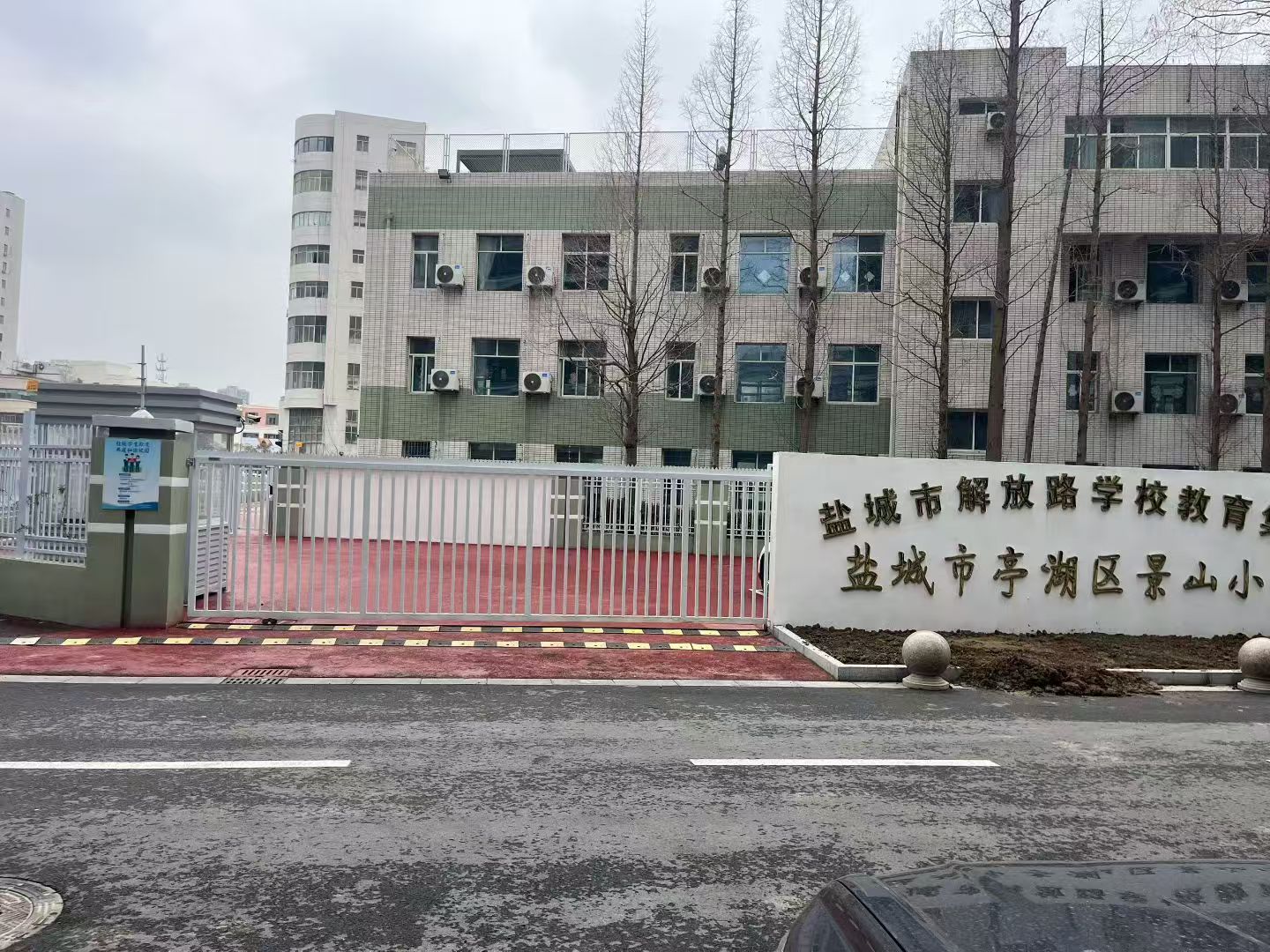 悬浮门结构