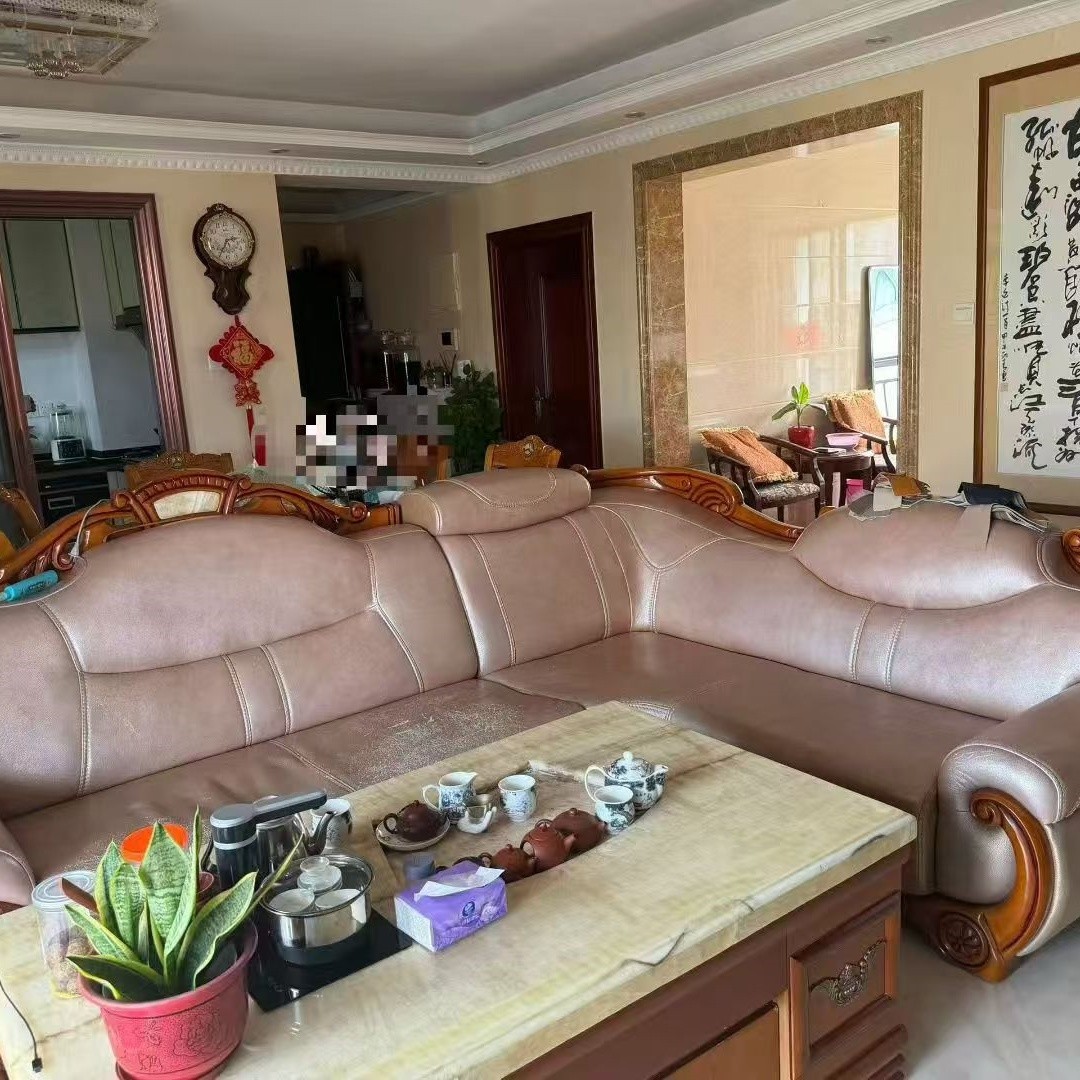 沙发翻新施工场景