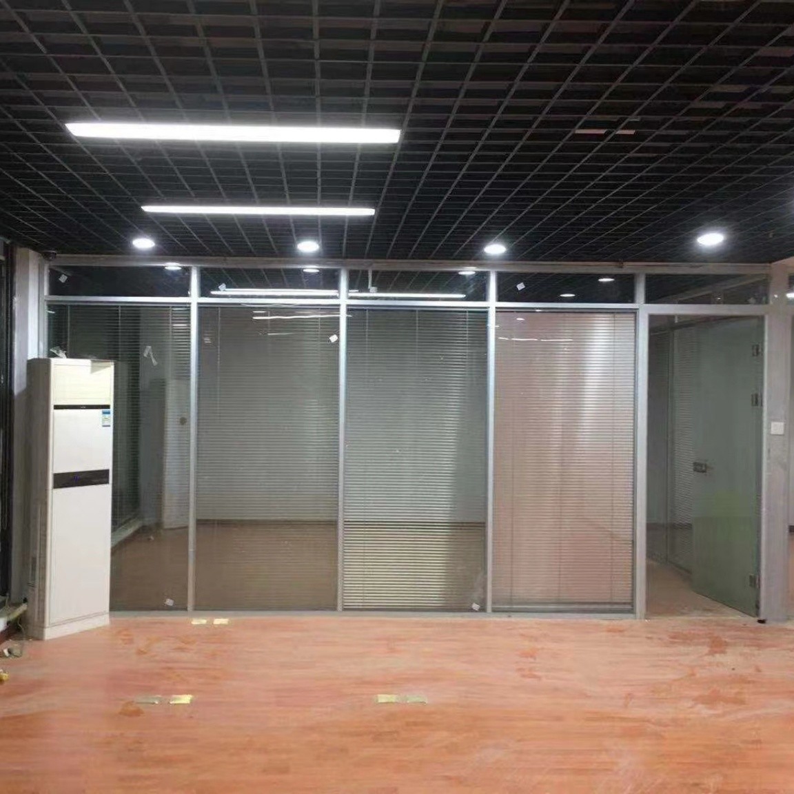 铝吊顶生产实景图