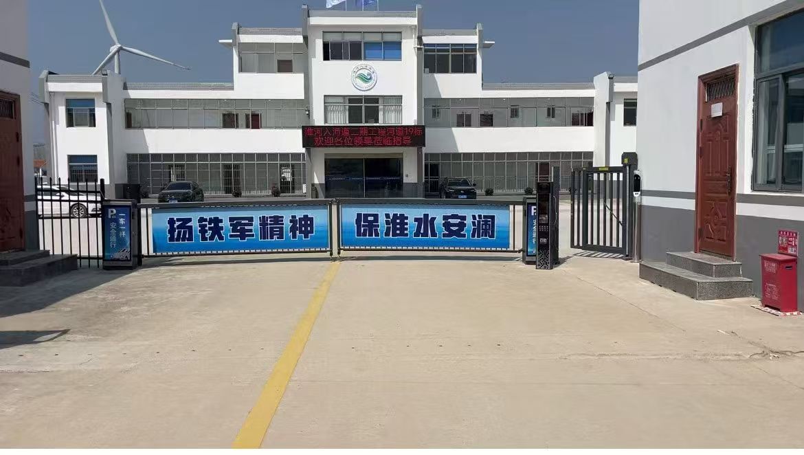 工厂平开门实景图