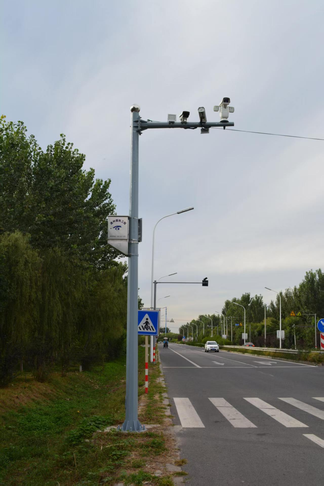 不锈钢监控杆应用场景
