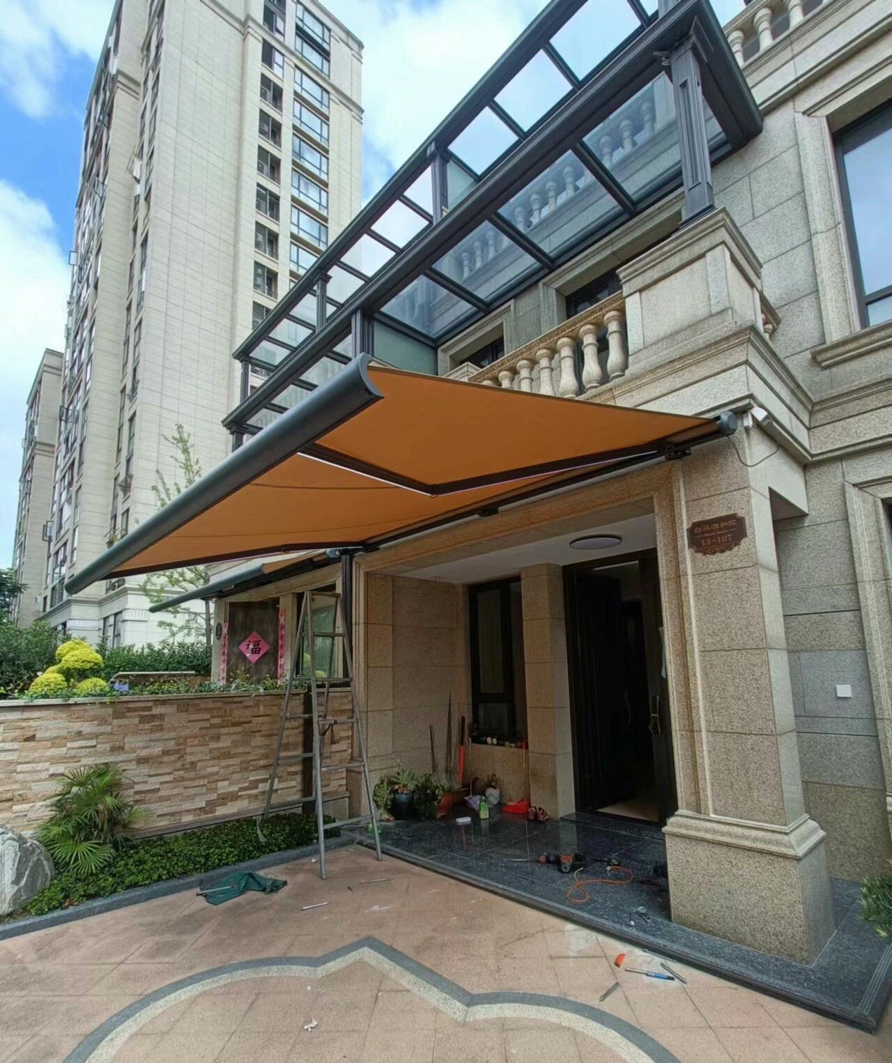 户外防风卷帘实景应用