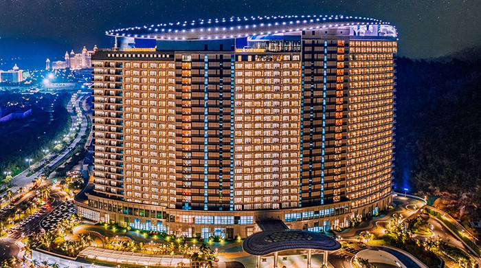 图1:园区实景与配套交通