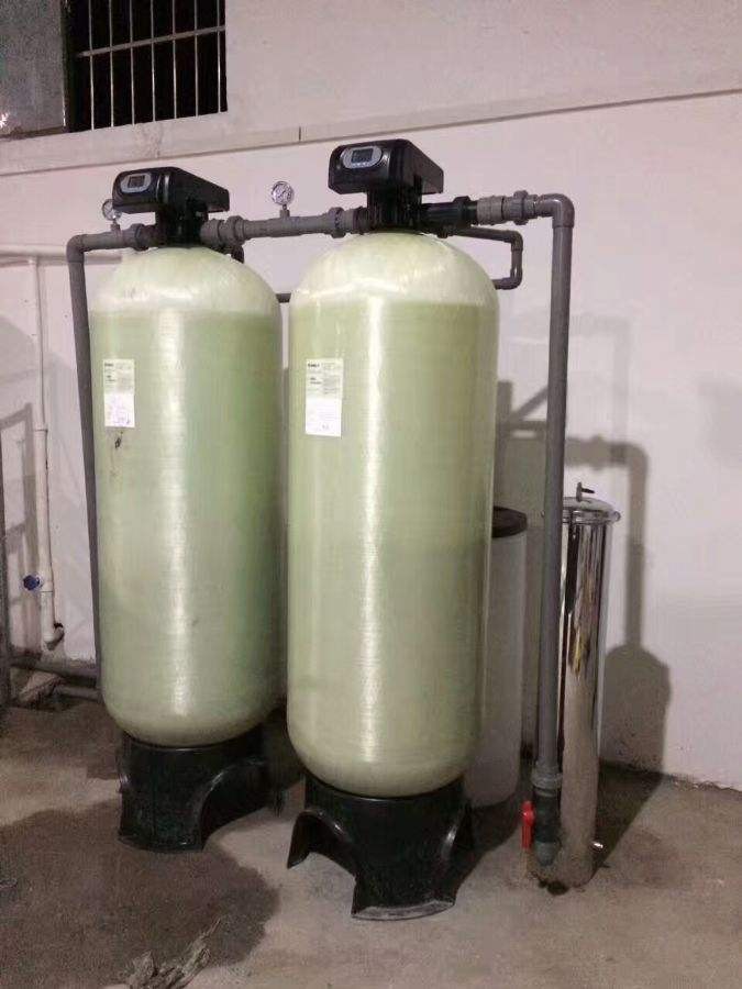 旁流水处理器内部结构与管路布局示意图