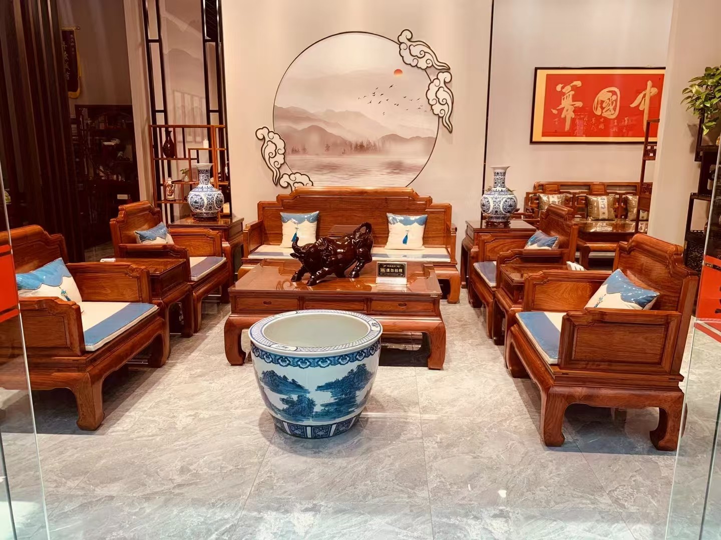 红木办公桌加工工艺展示