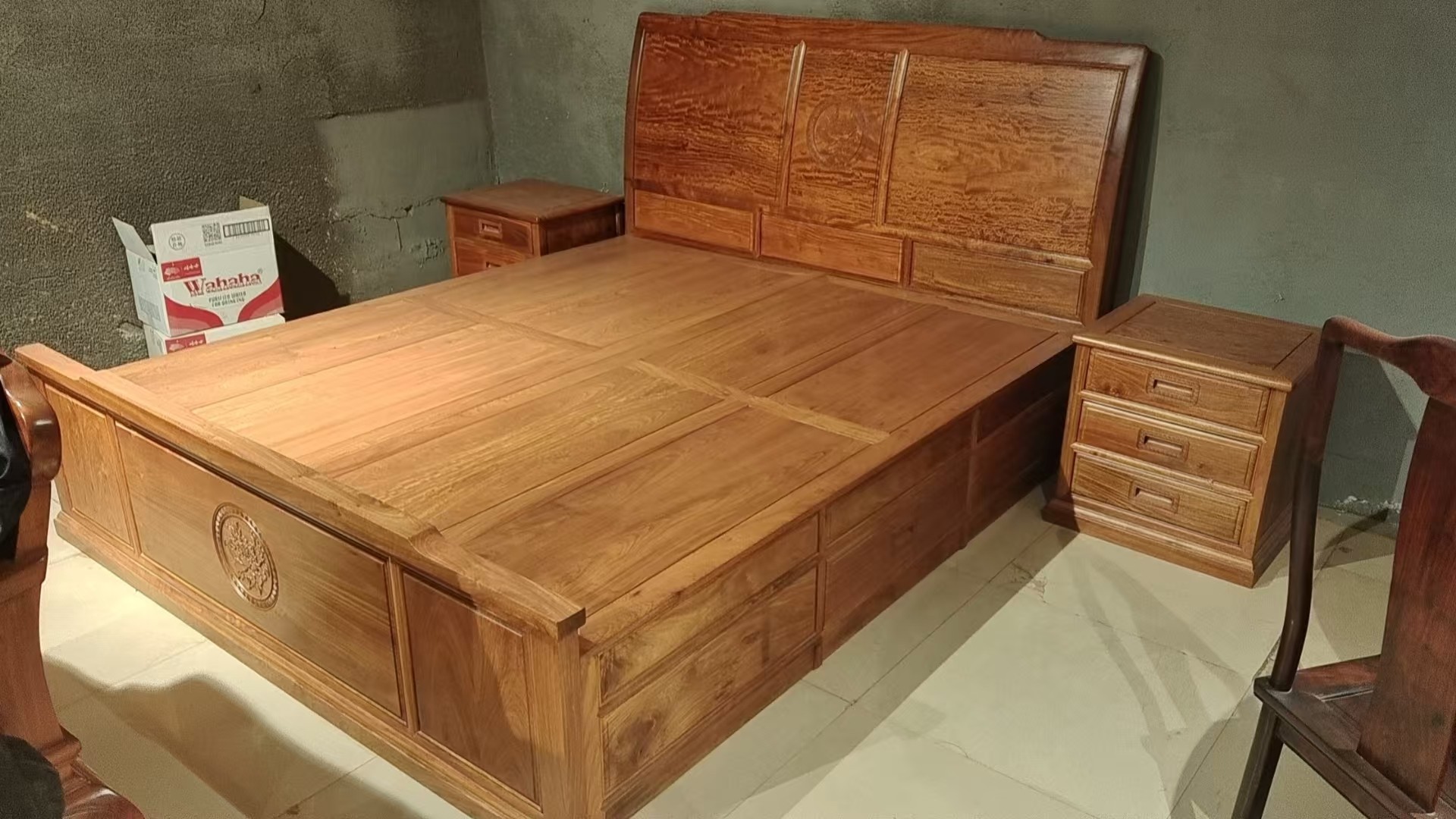 红木 craftsmanship