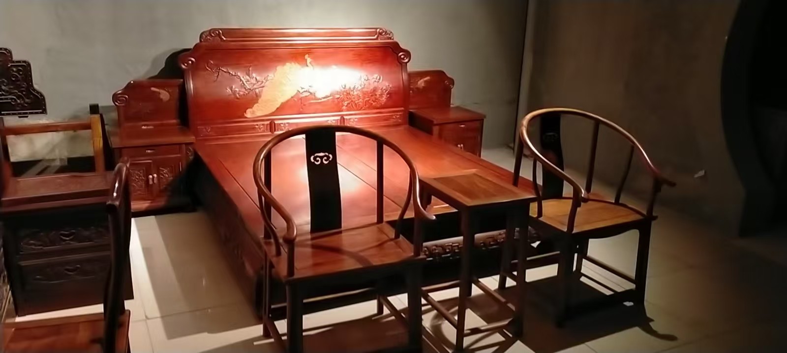 红木家具生产车间实景