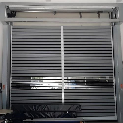 车库卷闸门检修实景