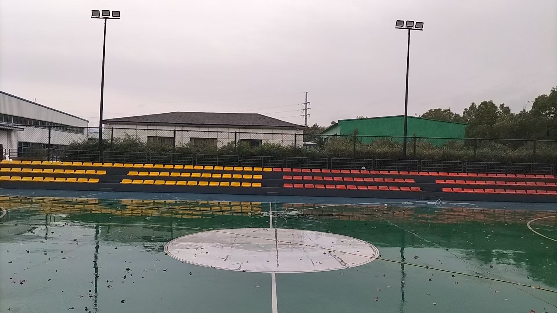 淄博中空吹塑座椅生产实景