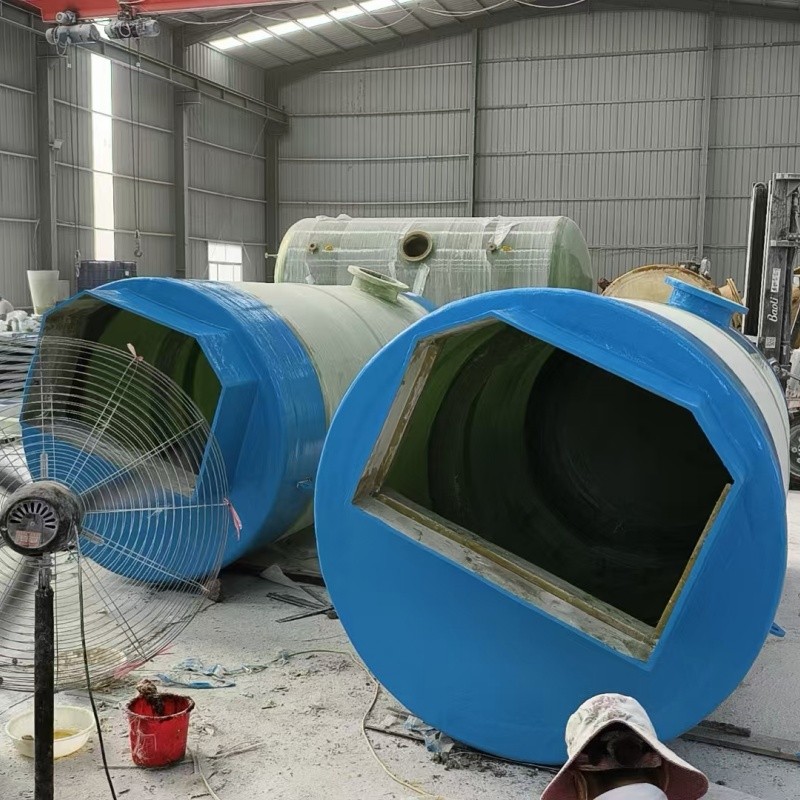 玻璃钢制品生产实景